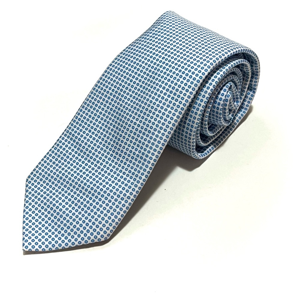 Like new!!! Ted Baker London white w/ blue geometric pattern 100% cotton tie.